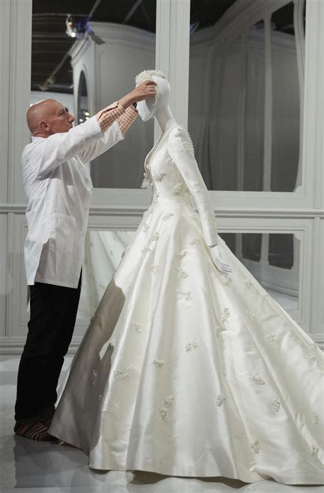 dior hochzeitskleid|dior wedding gowns.